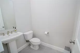 12709 Royal Oaks Ln, Farmers Branch, TX 75234 - Photo 30