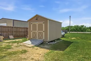 113 Heather Ln, Decatur, TX 76234 - Photo 32