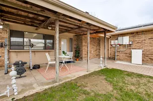 2034 Lewis Trail, Grand Prairie, TX 75052 - Photo 24