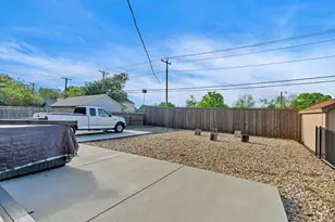 4829 Pershing Ave, Fort Worth, TX 76107 - Photo 24