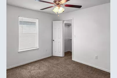 821-823 E College Avenue, Princeton, TX 75407 - Photo 16