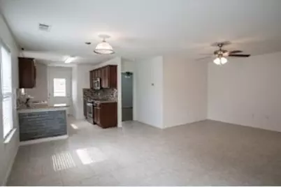 823 E College Avenue, Princeton, TX 75407 - Photo 4