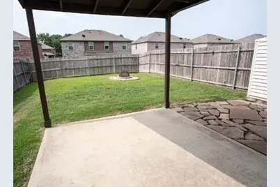 823 E College Avenue, Princeton, TX 75407 - Photo 6