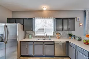 2071 Sunset Ln, Lewisville, TX 75067 - Photo 4