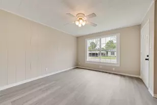 205 E 7th St, Kaufman, TX 75142 - Photo 10