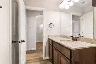 3210 Main St, Granbury, TX 76049 - Photo 10