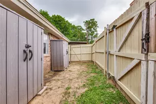 2021 Minnie Dr, Arlington, TX 76012 - Photo 20