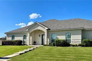32 N Shore Cir, Waco, TX 76708 - Photo 2