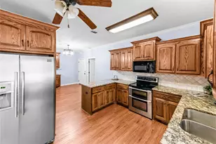 32 N Shore Cir, Waco, TX 76708 - Photo 22