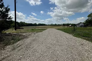 1123 Tribble Rd, Sherman, TX 75090 - Photo 2