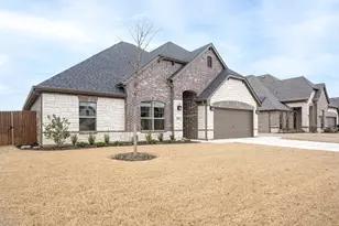 912 Meadow View Dr, Cleburne, TX 76033 - Photo 2