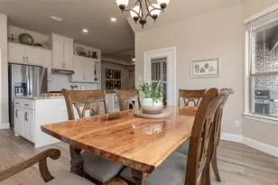 912 Meadow View Dr, Cleburne, TX 76033 - Photo 20