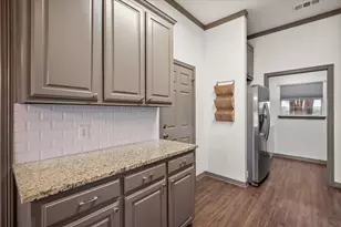 906 S Ward St, Italy, TX 76651 - Photo 22