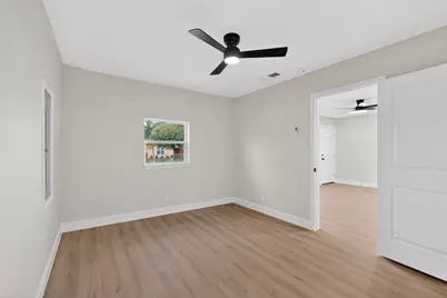 930 Shawnee Trace, Grand Prairie, TX 75051 - Photo 18