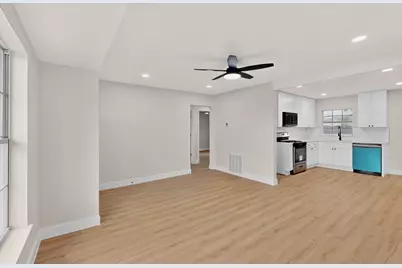 930 Shawnee Trace, Grand Prairie, TX 75051 - Photo 10