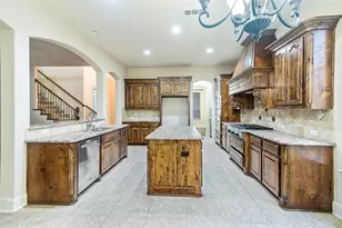 2016 Magic Mantle Dr, Lewisville, TX 75056 - Photo 12