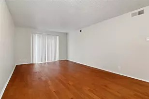 5311 Fleetwood Oaks Ave, Dallas, TX 75235 - Photo 4