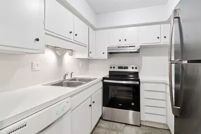 5311 Fleetwood Oaks Avenue #163, Dallas, TX 75235 - Photo 6