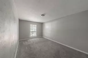 6422 Faircove Cir, Garland, TX 75043 - Photo 12