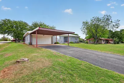 624 N Avenue A, Springtown, TX 76082 - Photo 2