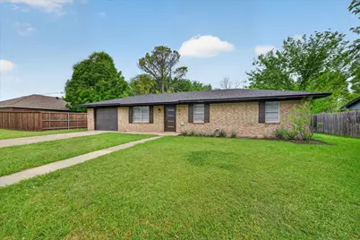 205 Wayne Drive, Sanger, TX 76266 - Photo 6
