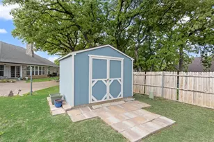 6155 Highwoods Ct, Fort Worth, TX 76112 - Photo 30