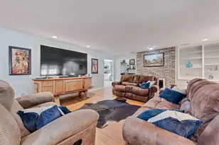 6155 Highwoods Ct, Fort Worth, TX 76112 - Photo 8