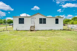 373 Eubanks Rd, Maypearl, TX 76064 - Photo 2