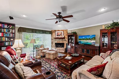 8902 Woodlawn Drive, Granbury, TX 76049 - Photo 6