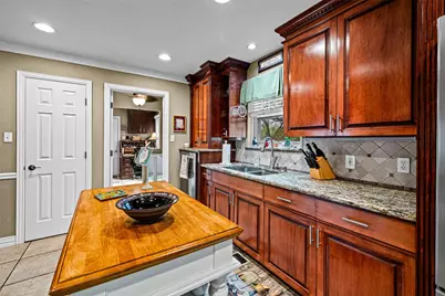 8902 Woodlawn Drive, Granbury, TX 76049 - Photo 12