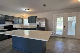 636 Highfall Dr, Dallas, TX 75232 - Photo 4