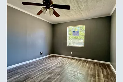 1114 Davis Street, Cleburne, TX 76033 - Photo 2