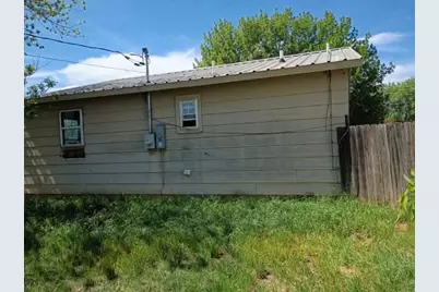 1220 Maple Street, Graham, TX 76450 - Photo 4