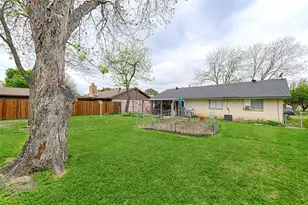 1853 Tompkins Dr, Grand Prairie, TX 75051 - Photo 24