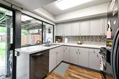 1853 Tompkins Drive, Grand Prairie, TX 75051 - Photo 10