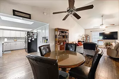 1853 Tompkins Drive, Grand Prairie, TX 75051 - Photo 8