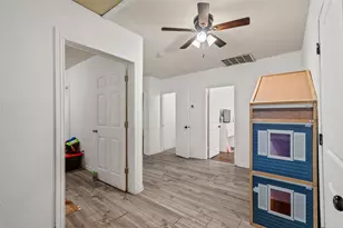 2138 Custer Dr, Dallas, TX 75216 - Photo 8