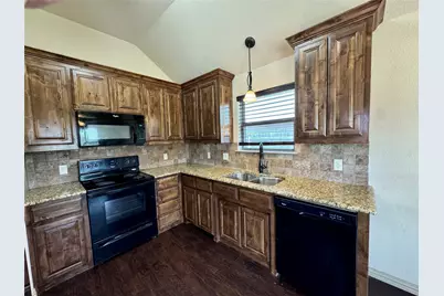 417 Lens Street, Eastland, TX 76448 - Photo 6