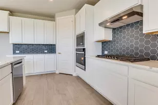 3722 Mighty Oaks St, Bedford, TX 76021 - Photo 6