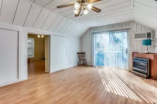 1405 Bluebonnet Dr, Fort Worth, TX 76111 - Photo 10