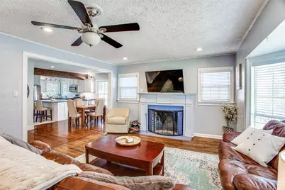 1405 Bluebonnet Drive, Fort Worth, TX 76111 - Photo 2