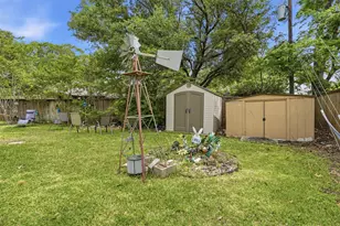 1233 Greenbriar Ln, Cleburne, TX 76033 - Photo 26