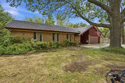 1233 Greenbriar Lane, Cleburne, TX 76033 - Photo 2