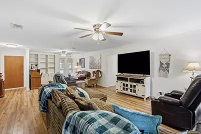 1233 Greenbriar Lane, Cleburne, TX 76033 - Photo 18