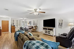 1233 Greenbriar Ln, Cleburne, TX 76033 - Photo 18