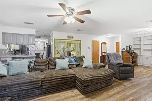 1233 Greenbriar Ln, Cleburne, TX 76033 - Photo 22