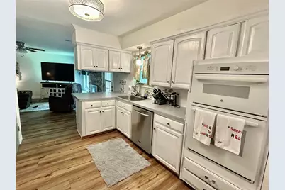 1233 Greenbriar Lane, Cleburne, TX 76033 - Photo 10