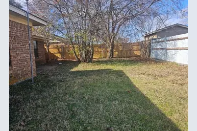 1900 Wurzburg Drive, Fort Worth, TX 76134 - Photo 14