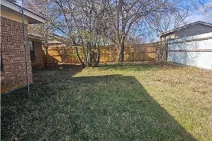 1900 Wurzburg Dr, Fort Worth, TX 76134 - Photo 14