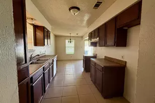 1900 Wurzburg Dr, Fort Worth, TX 76134 - Photo 6